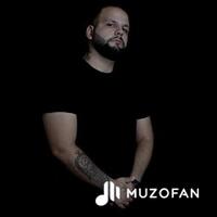 Garik J