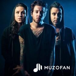 Breathe Carolina - Drive (Godamn Remix)