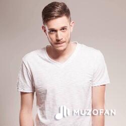 Pascal Junior & Manda Ft. Sergio - So In Love
